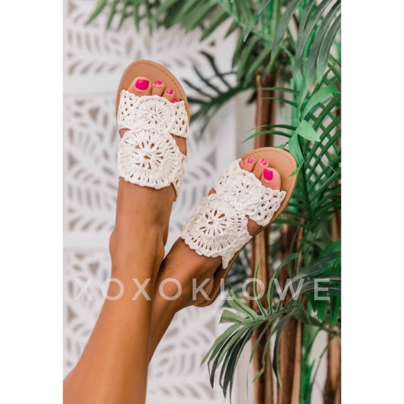 Boho Floral Crochet Raffia Sandal Slides - Picture 7 of 15